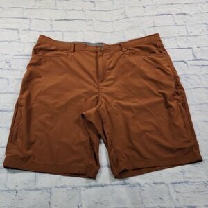 Outdoor Life Shorts MENS 44 Brown Utility Cargo Security Zip Pockets Hiking